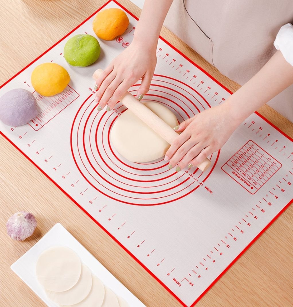 H208592457e694f43b9536e1ce330315dv.jpg Silicone Baking Mat - Image 1