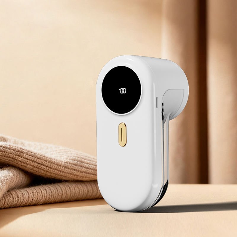 H42f0869ea8374f6d975165bca3544415c.jpg Cordless Reusable Electric Lint Remover - Image 1